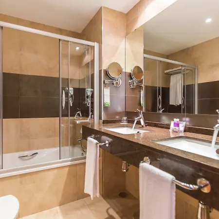Hotel Desitges 4*