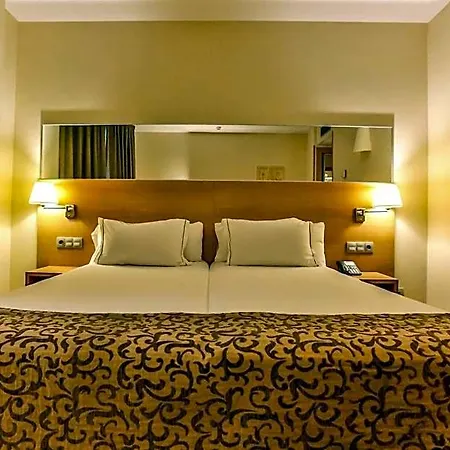 Hotel Desitges 4*