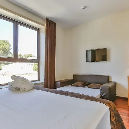 Desitges 4* סיטגס